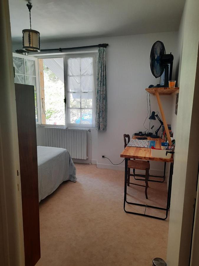 Les Coteaux De Planeze, Ideal Deplacement Pro, Chambres Individuelles Lit 160 Television Saint-Laurent-les-Tours エクステリア 写真